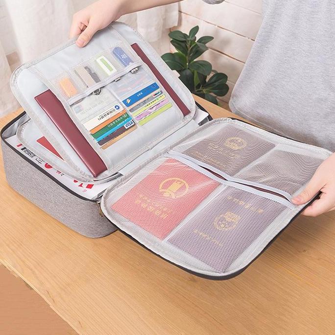 Kiun- Tas Koper Passport Dokumen Anti Air Password Travel Box
