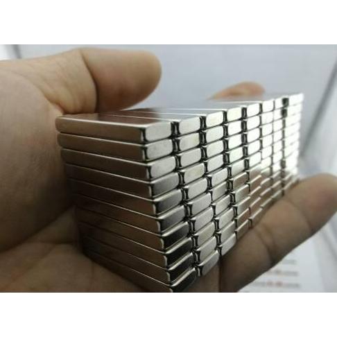 Magnet Kotak Batang Neodymium Super Kuat keemasan