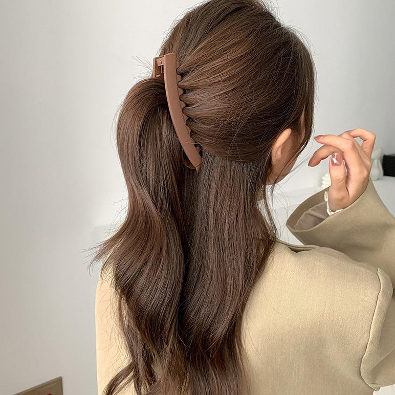 Town Shell - Croco Banana Korean Hair Claw / Jepitan Rambut Korea Pisang / Jepit Rambut Pisang Premi