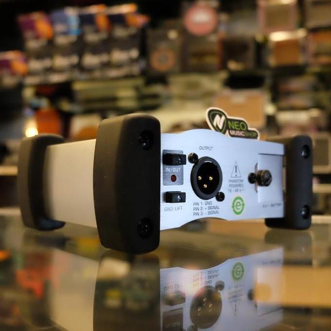 BEHRINGER DI100 Active Direct Box Amplifier