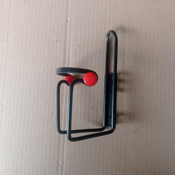 tempat dudukan holder botol air minum sepeda/water bottle cage pacific