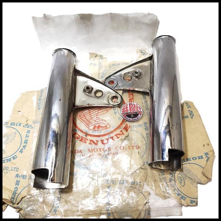 HOT DEAL KUPING KUPINGAN LAMPU CB125 TAHUN 74/80  SET 51602/51606-324-000XW ORI NOS ASTRA HONDA CB 1