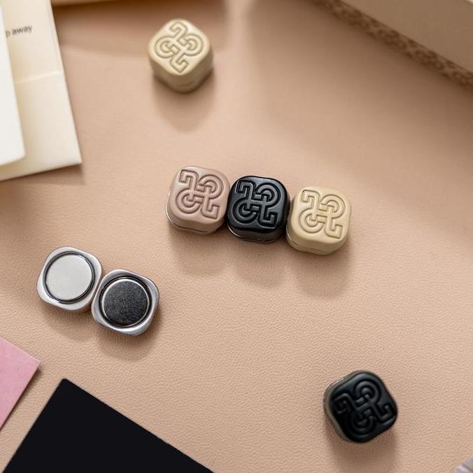 Autonoma Pin Magnet Heaven Lights