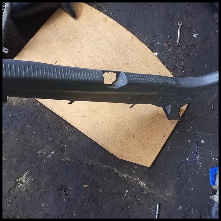 BEST DEAL SILLPLATE BAGASI COVER TUTUP BAGASI MAZDA FAMILIA LANTIS 