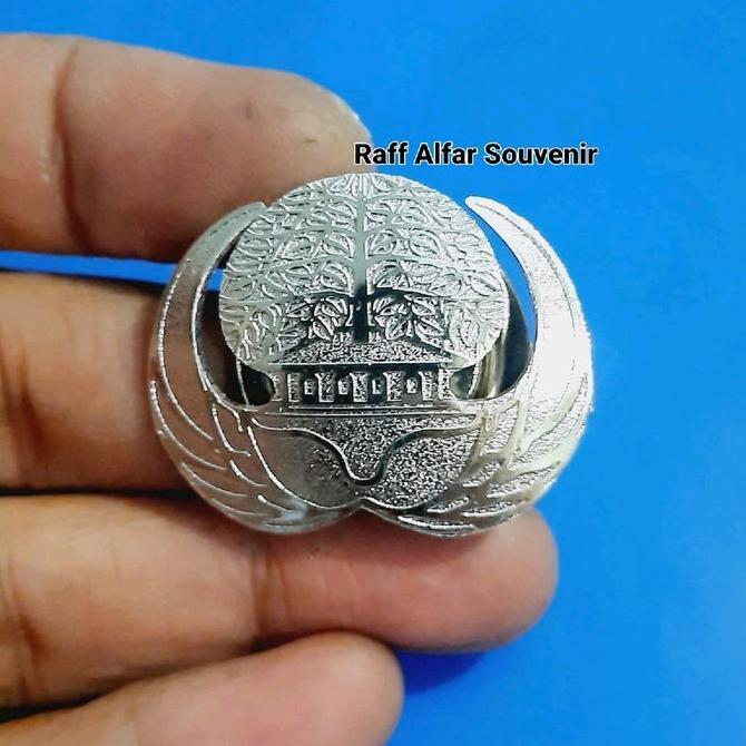 PIN KORPRI SILVER MODEL PREMIUM MAGNET - LENCANA KORPRI SILVER murah