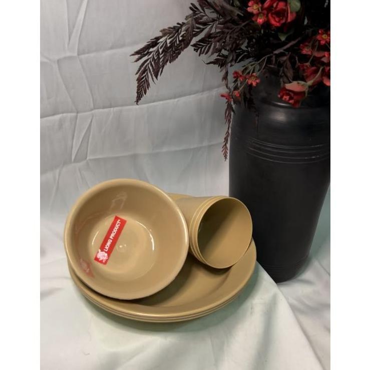 limited ( 9 pcs ) set piring mangkok gelas plastik / piring set mangkok gelas cream