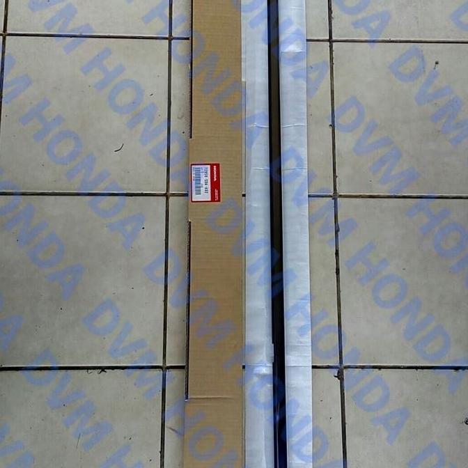 List Pelipit Kaca Luar Belakang Kiri Original Accord CM
