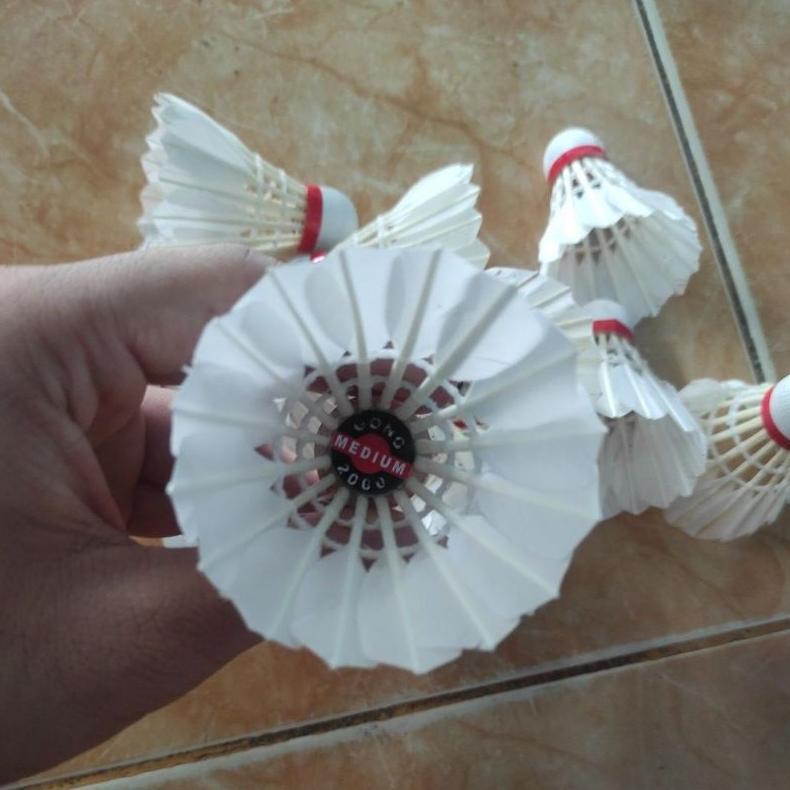 Exclusive Shuttlecock Gong 2000 Medium Hitam Shuttlecock Murah Shuttlecock 3 In 1 Hiqua Shou Kok Bul