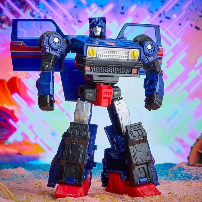 Transformers Generations Legacy Deluxe Autobot Skids Figure Hasbro