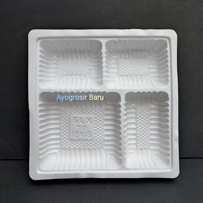 Sekat Mika 18x18 isi 50 pcs Putih Susu Sekat 4