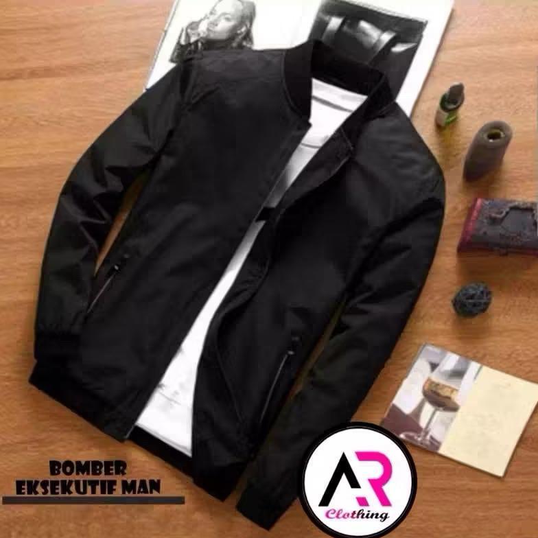 NEW JAKET PRIA / JAKET BOMBER POLOS PRIA/ JAKET BOMBER POLOS PRIA TERBARU