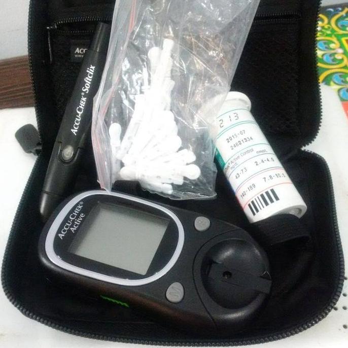 Alat Uji Gula Darah Accu Chek Active