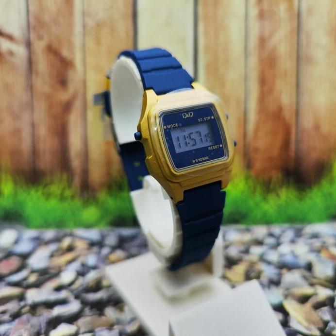 Jam Tangan Anak Wanita Q&Q QnQ Digital Strap Karet LLA2J804Y Original