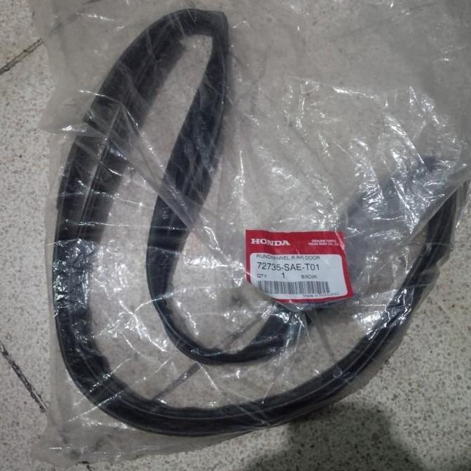 Karet Chanel Kaca Karet Kaca Pintu Jazz GD3 2003-2007 Original