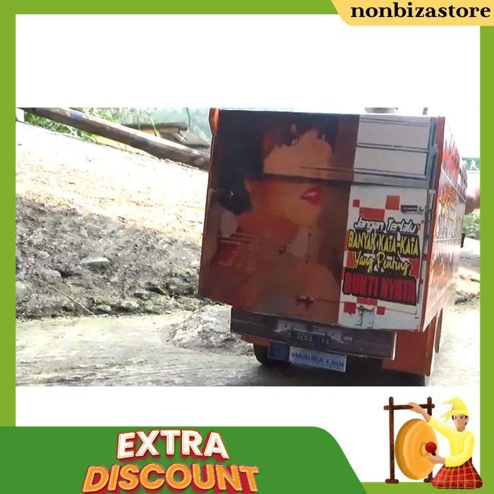 Miniatur Truk Oleng Mirip Truk Aslinya