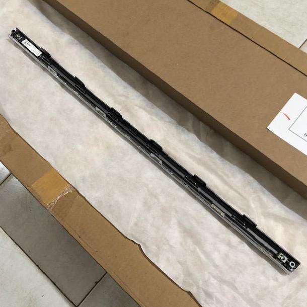 LIST BUMPER DEPAN Moulding Bumper Tengah CRV TURBO FACELIFT Original