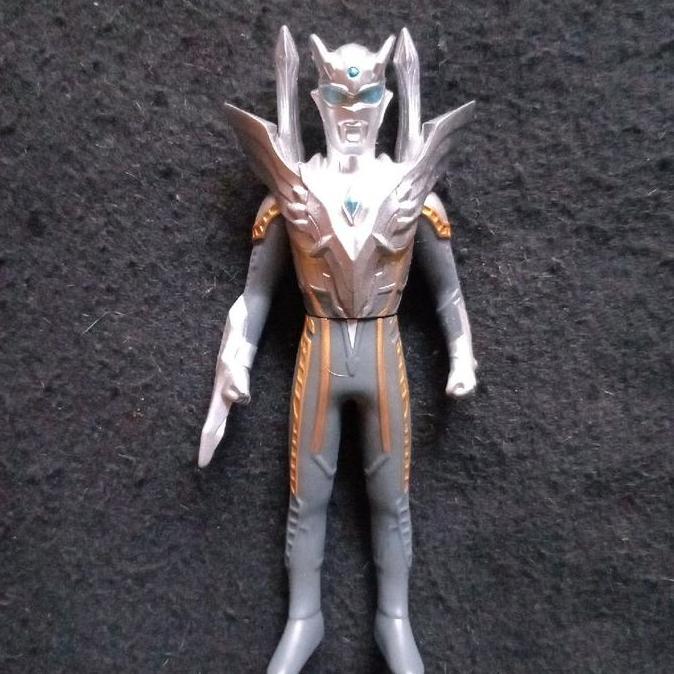 Bandai 14 Cm UHS Ultra Hero Series EX Ultimate Shinning Ultraman Zero murah