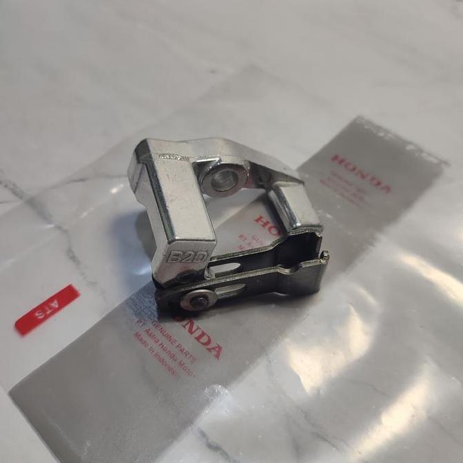 Sambungan handel knocker handle rem kanan Honda Vario 125