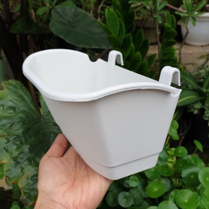 Promo Cod Pot Cantel Kotak Tip M, Lovenia Ptb M Pot Bunga Pot Tempel Pot Dinding Cantol Ram ><