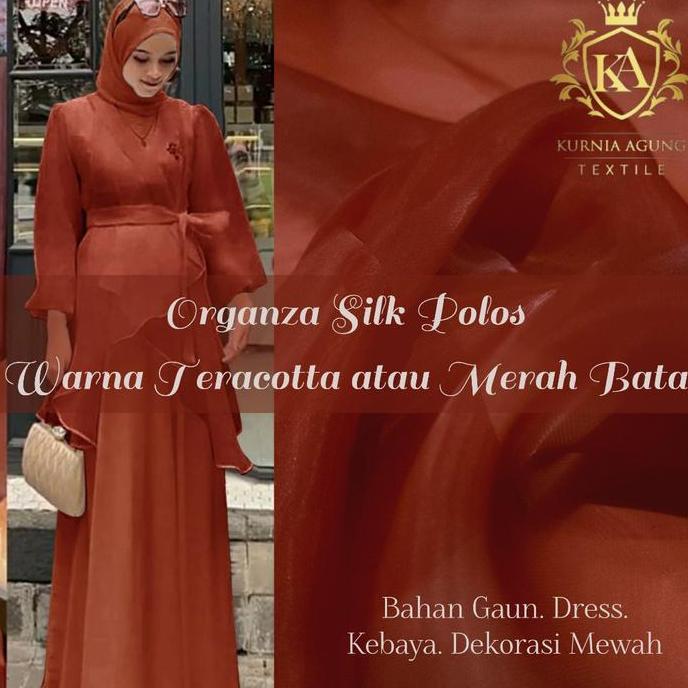 Kain Organza Silk Polos Premium warna MerahBata Bahan Gaun Gamis Hijab