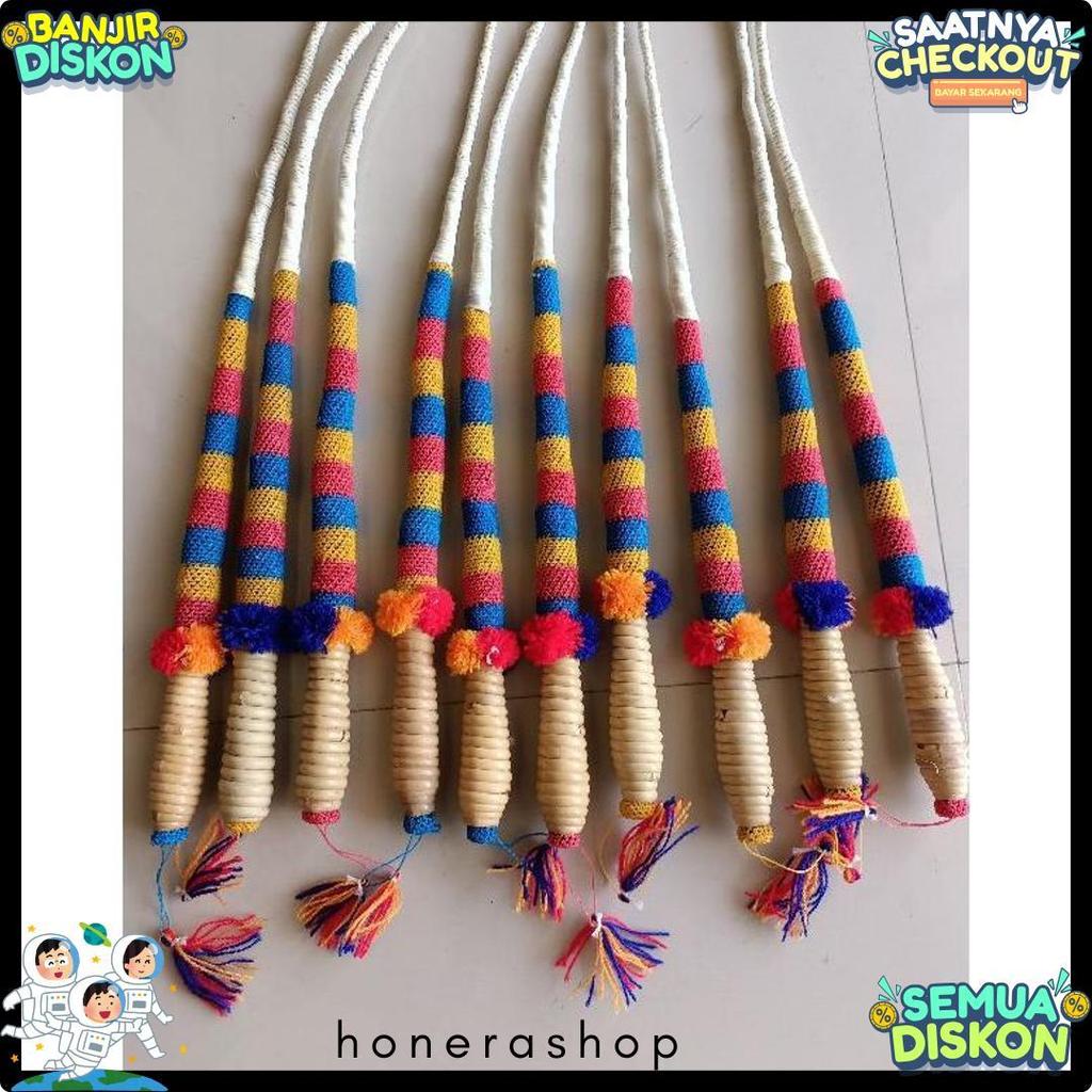 Berkualitas Pecut Menjalin. Pecut Kepang. Pecut Rotan. Pecut Jaranan. Pecut Murah