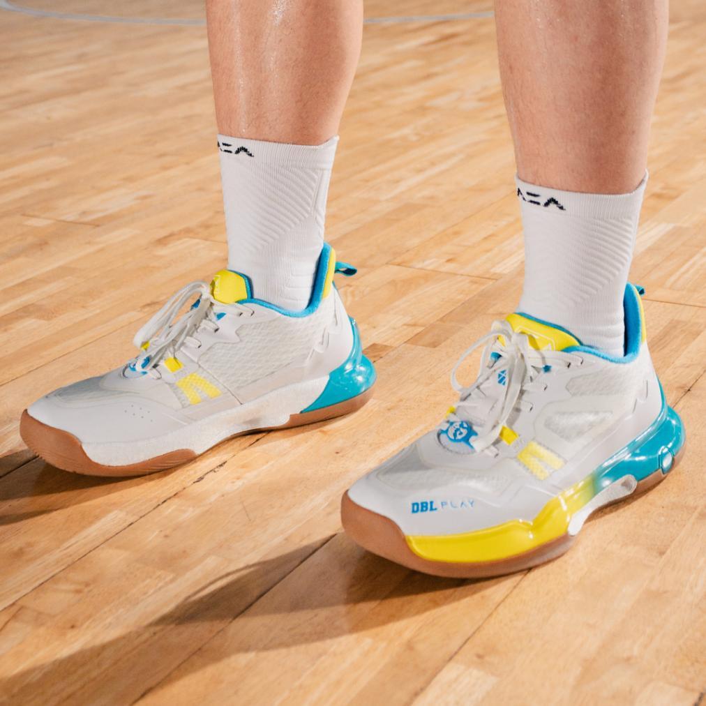 CUCI GUDANG Sepatu Basket AZA DBL Play Pick N Pop - White | Sepatu Olahraga Pria & Wanita