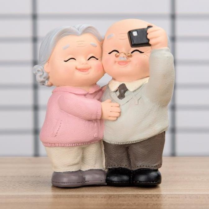 DZAWAO miniatur pajangan boneka resin Hiasan Pajangan Patung Sepasang Kakek Nenek  kakek nenek opa o