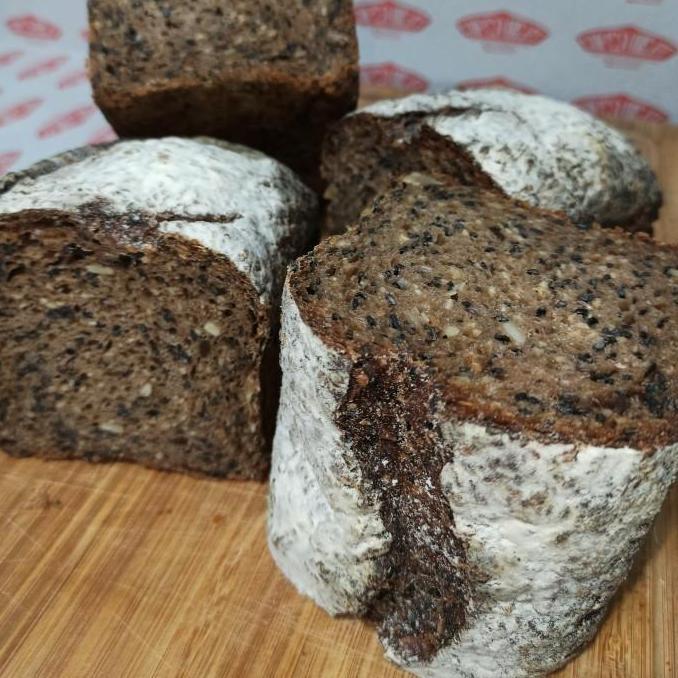 Sehatyuk- Black Rye Bread / Rye Bread / Roti Gandum