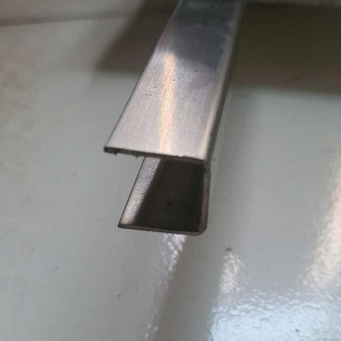 Lis U Stainless 20 x 20 x 20 mm Panjang Custom