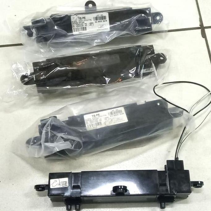 JAM MOBIL HYUNDAI H1 ASLI LELANGAN *