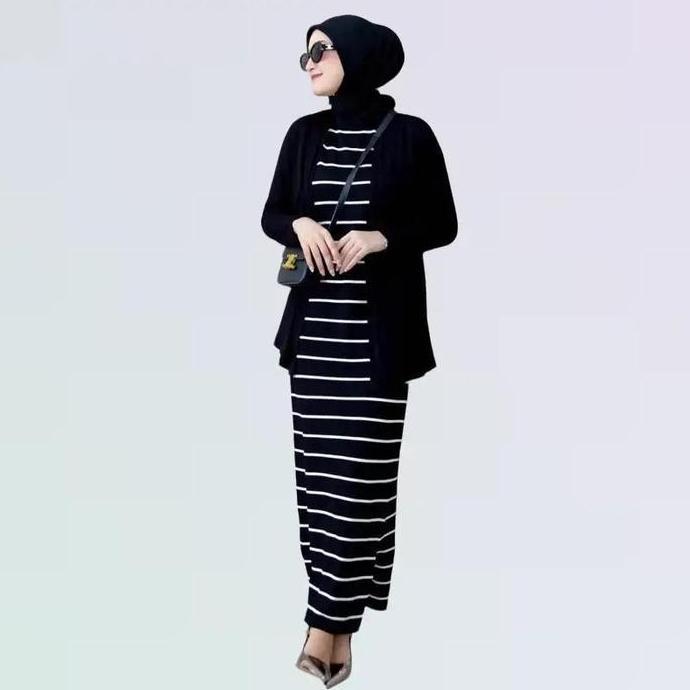 Saveramanggala - Long Dress Rajut Wanita Basic Inner Span Strip Tanpa Lengan - 2 ukuran Casual Garis