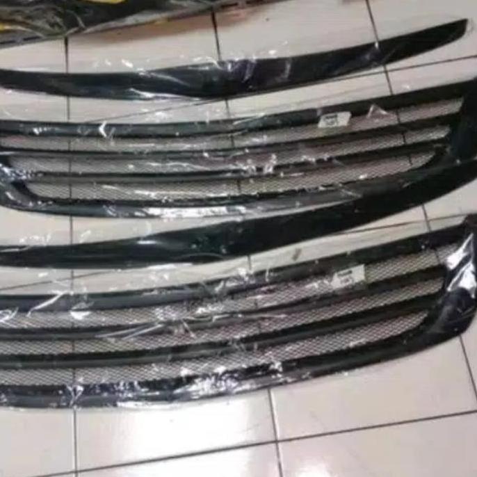 gril custom Innova tahun 2004-2006 warna hitam doff