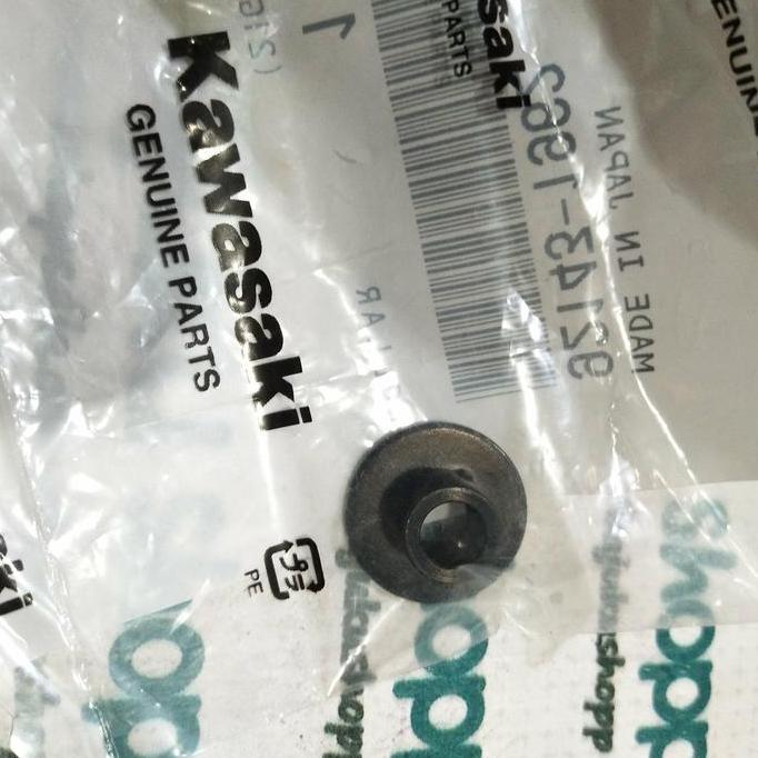 COLLAR COLAR BOSH BUSHING SHROUD SAYAP COVER RADIATOR ER6 N ER6N ORI TERBARU