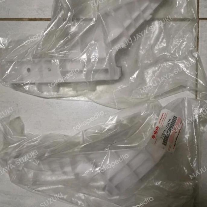 BREKET BEMPER BLKG SWIFT ST ORIGINAL PREMIUM