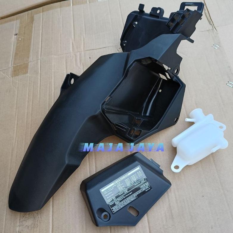HUGGER SPAKBOR KOLONG VARIO 150 VARIO 125 VIETNAM HITAM DOFF
