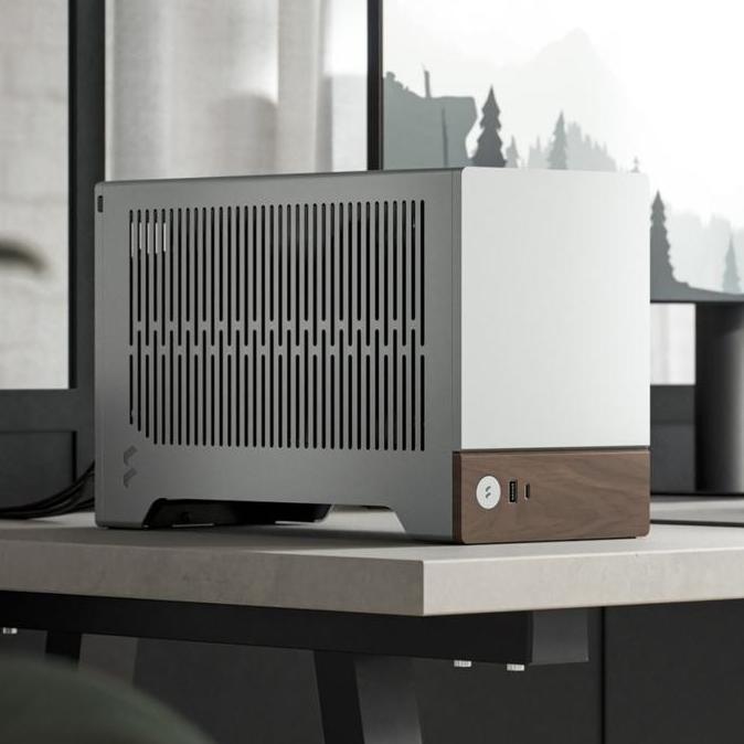 FRACTAL TERRA SILVER - ITX CASE