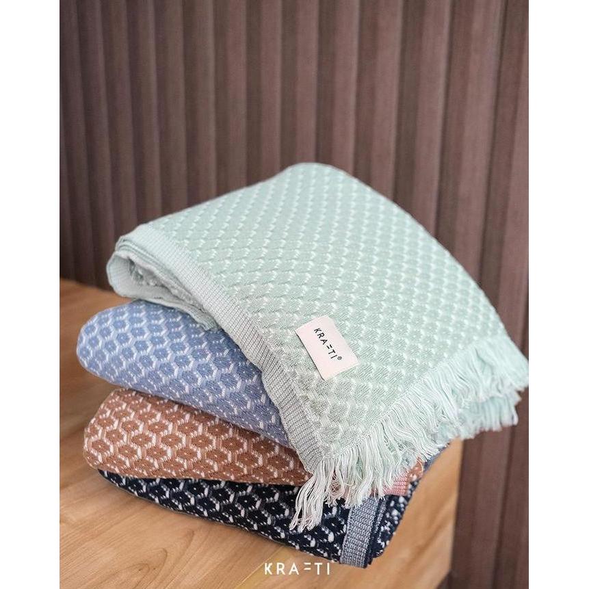 Krafti - Joury Knitted Blanket / Selimut Rajut Katun / Selimut Rajut / Selimut Dewasa/ Selimut Premi