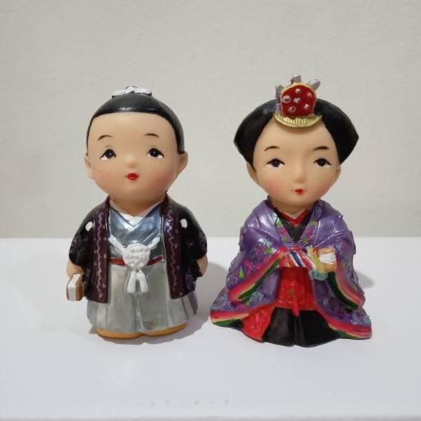 Patung Pajangan Souvenir Boneka Jepang Japan Baju Ungu