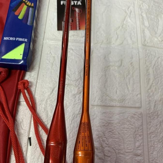 Weminton- Raket Bton New Fiesta Fs Break Free 555 Full Carbon Tain 35Lbs