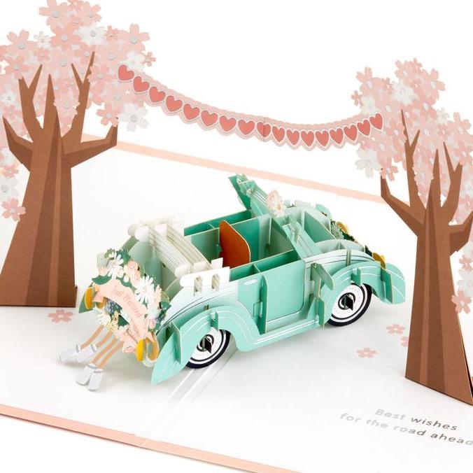 GREETING CARD- HALLMARK- WEDDING CARD- JUST MARRIED- CLASSIC CAR- 3D