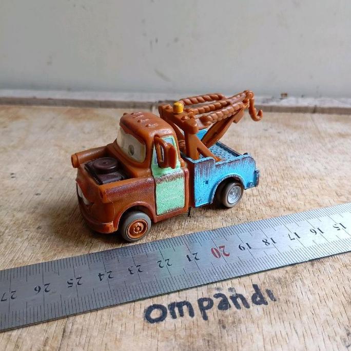 MAINAN PLASTIK CARS MATER TOW DISNEY PIXAR CS99