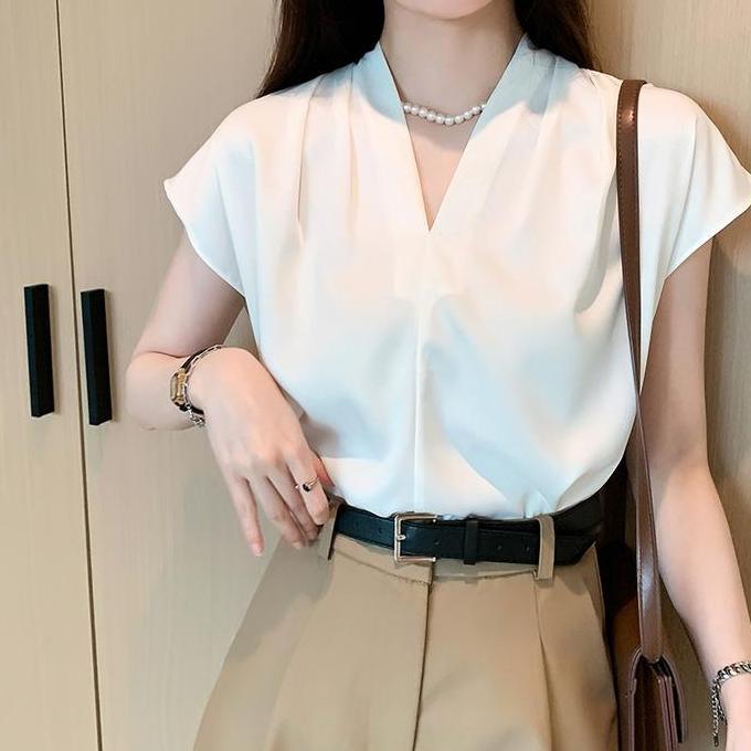 Atasan Wanita Satin V-Neck Blus Lengan Pendek Gaya Korea, Cocok untuk Kantor TSY