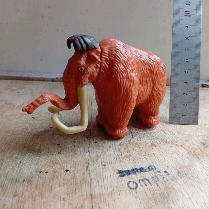 FIGURE HEWAN KARTUN GAJAH MAMMOTH ICE AGE CS99