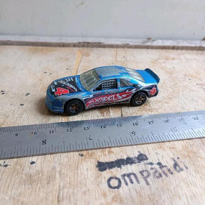 HOT WHEELS MOBIL FORD T BIRD STOCKER MINUS CS99
