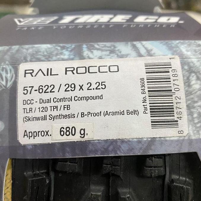 VeeTireCo RAIL ROCCO 29 x 2.25 57-622 Tubeless Ready Skinwall Synthesis B-Proof Aramid Belt 650 gram