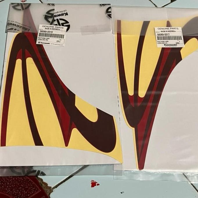 STIKER STICKER STRIPING FAIRING BESAR SAMPING KIRI KANAN MERAH NINJA RR OLD 2010-2011 ORI