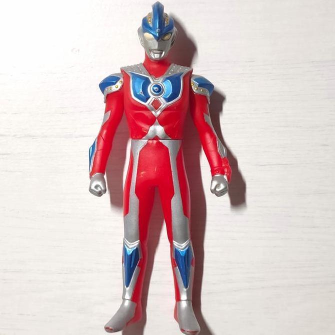 UHS ULTRAMAN GINGA ULTRA SPARK DOLL ACTION FIGURE 14 CM BANDAI ORI OC99