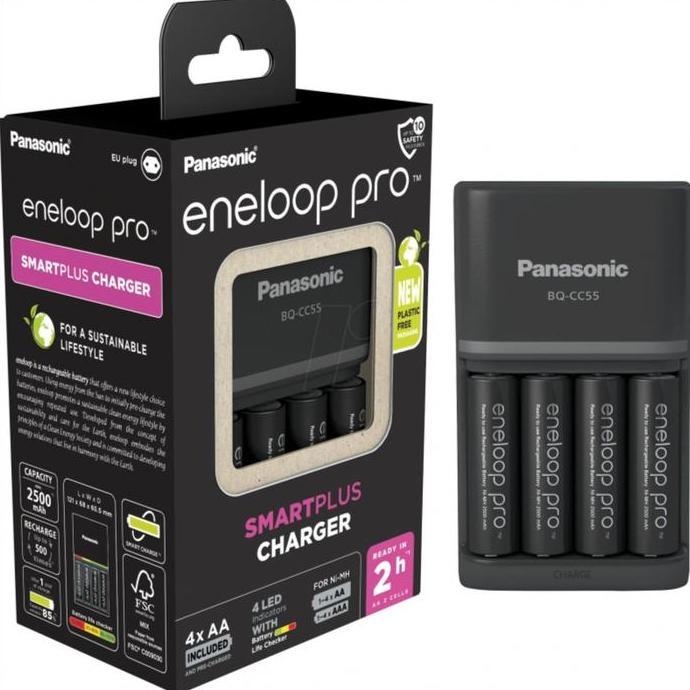 // PANASONIC ENELOOP PRO SMART PLUS CHARGER + 4 BATERAI AA 2500MAH //