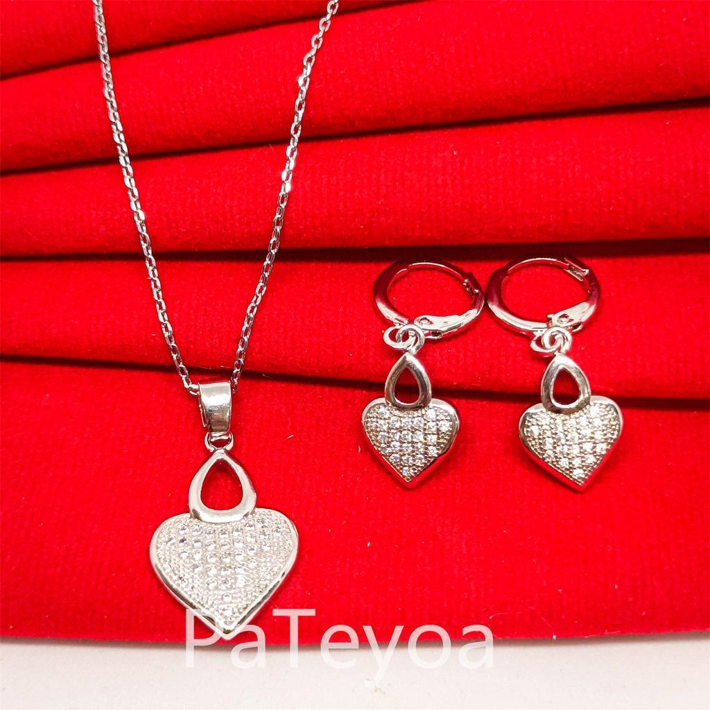 Aksesoris Wanita Satu Set Perhiasan Kalung+Anting Emas Perhiasan Titanium Aksesoris Fashion Perak
