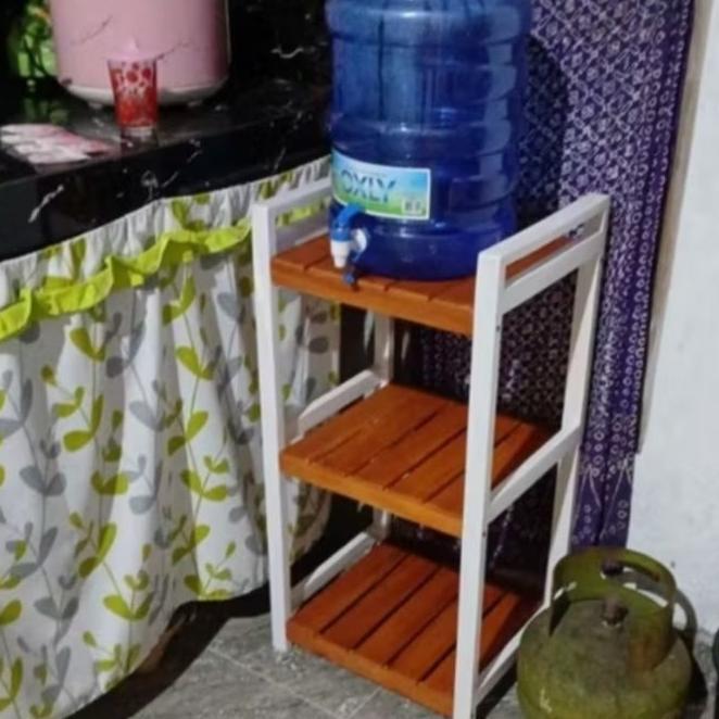 Rak Dispenser Galon Kayu Mahoni 3 Susun